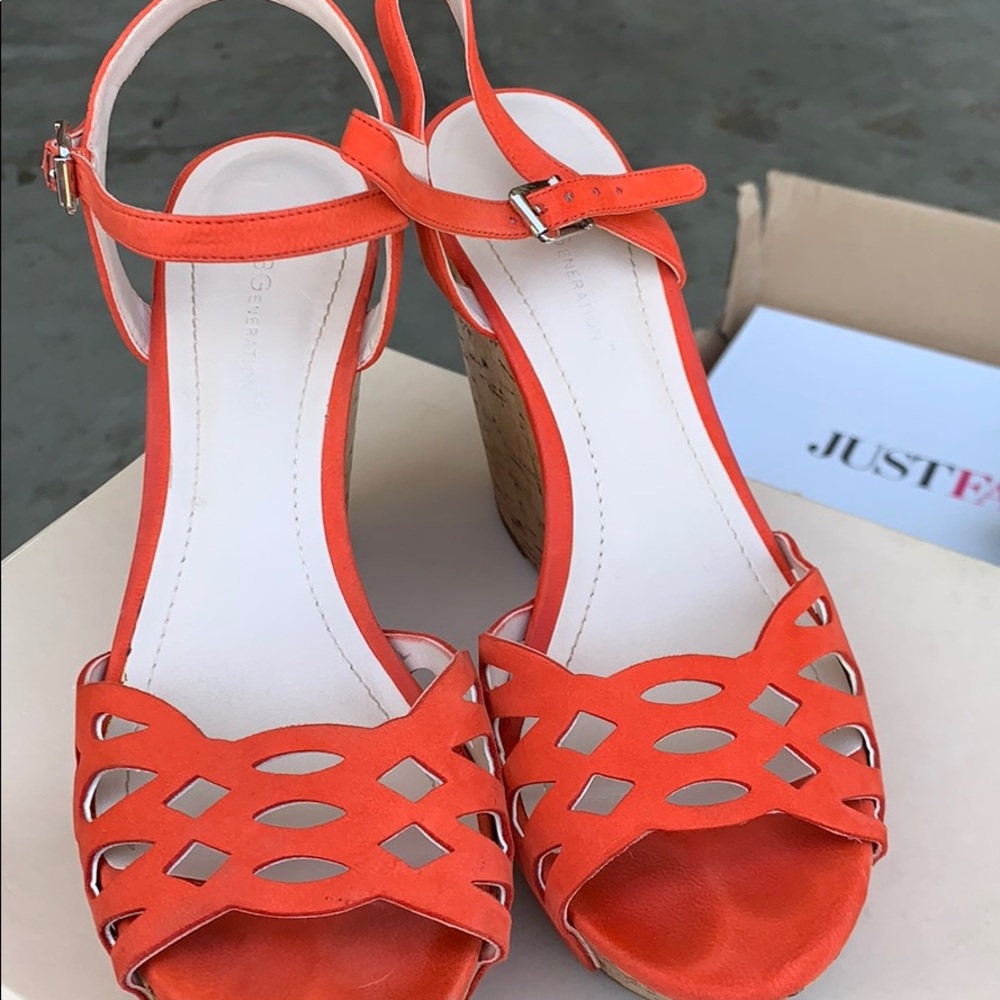 BCBG Generation wedges